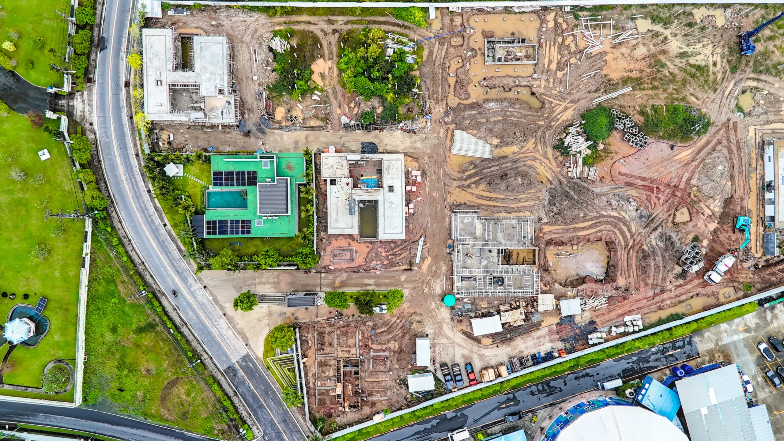 Villa Oliver construction progress, aerial view