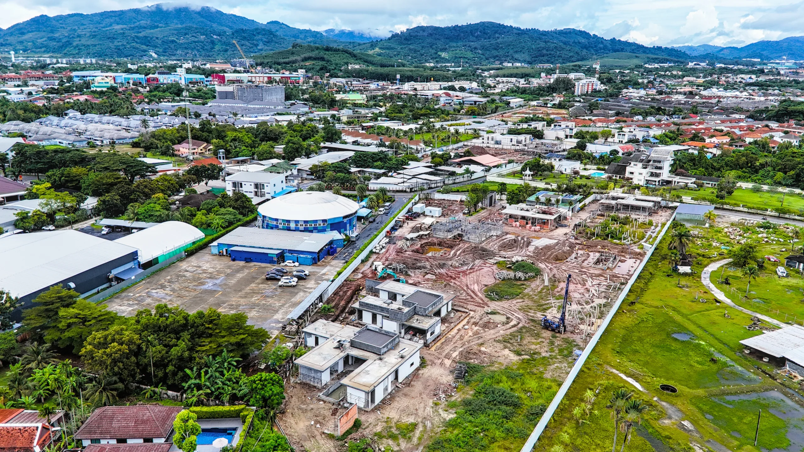 Villa Oliver construction progress, aerial view
